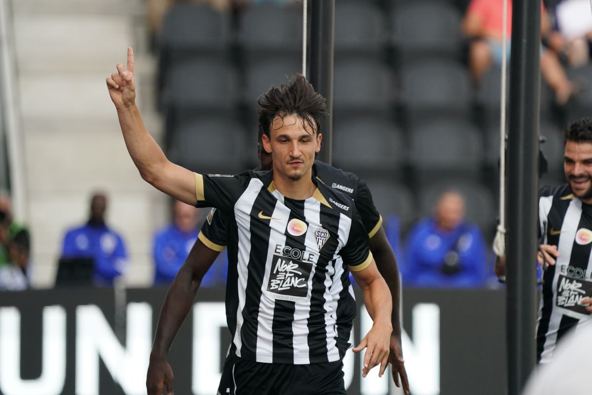 Esteban LEPAUL