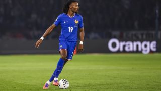 Mercato : Le PSG tente un gros coup de bluff pour attirer cet ancien crack de Ligue 1 !