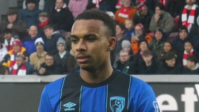 Eli Junior Kroupi
